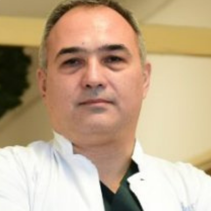 Dr bila specijalista ginekologije i akušerstva i subspecijalista endokrinologije16